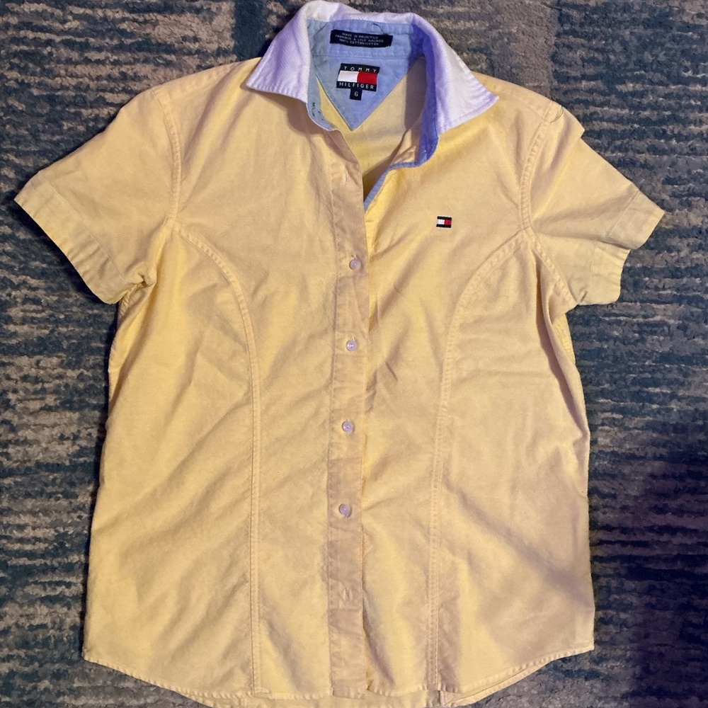 Tommy Hilfiger Yellow Short‑Sleeve Button‑Up – Size M – 100% Cotton